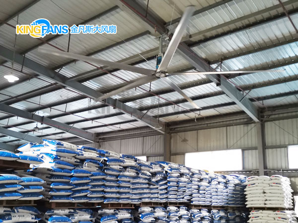 大型工廠安裝工業(yè)節(jié)能風扇和中央空調(diào)哪個更劃算？